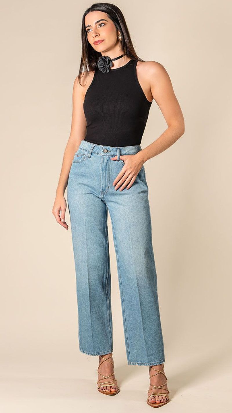 CALÇA JEANS RETA COM VINCO