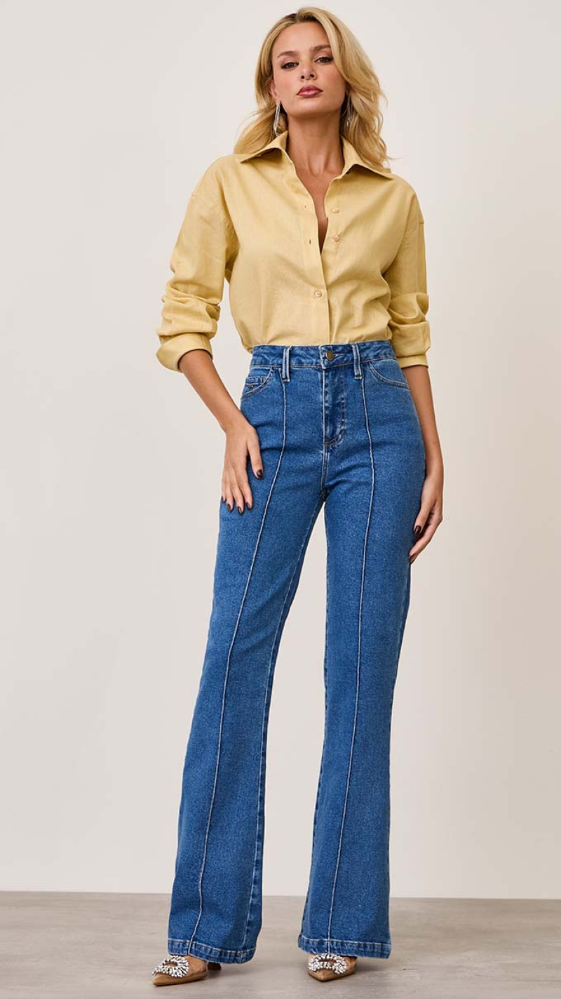 CALÇA JEANS FLARE COM FRISO