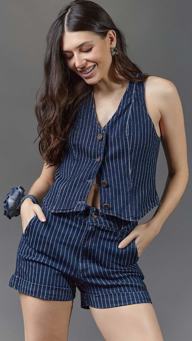 SHORT MOM ALFAIATARIA LISTRADO