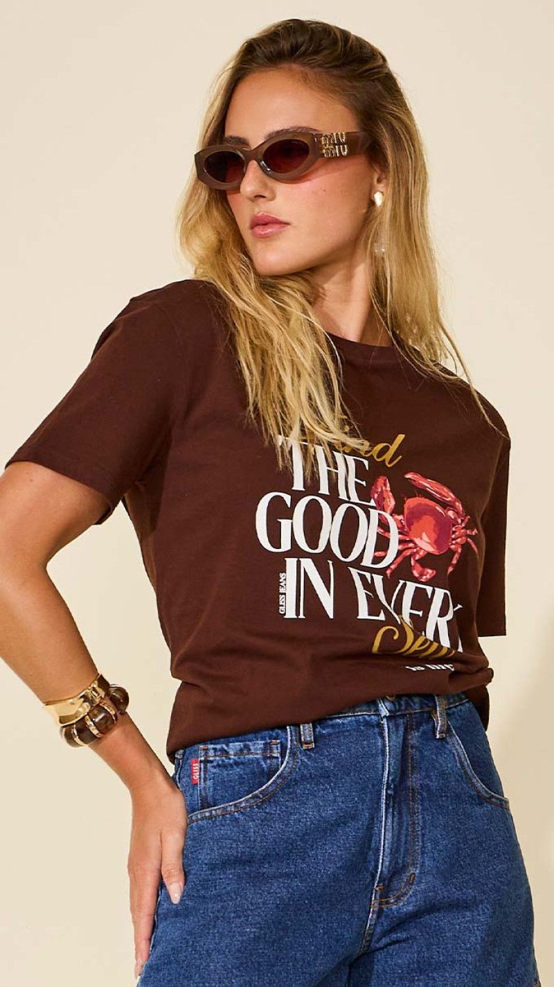 CAMISETA OVERSIZED CARANGUEJO MARROM
