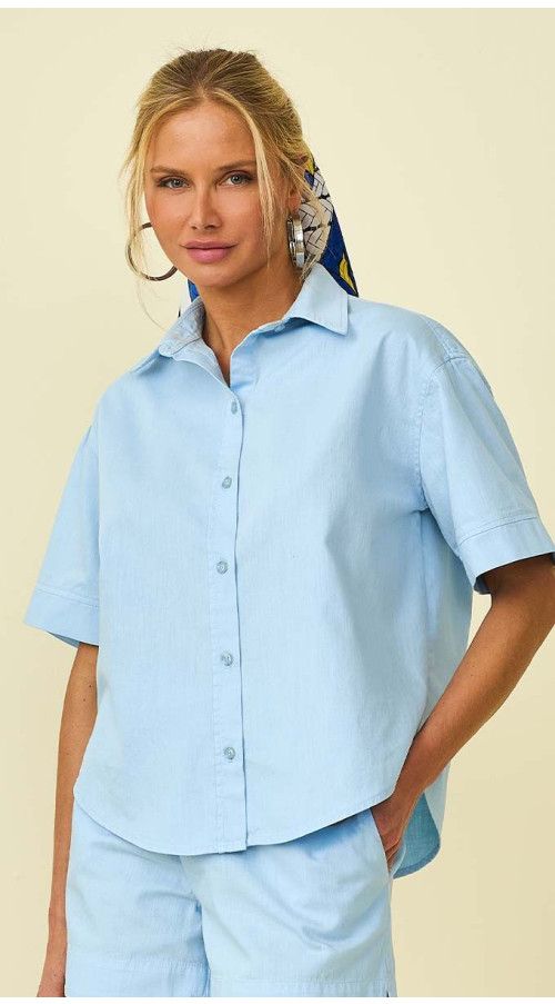 CAMISA BÁSICA AZUL CLARO