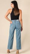CALÇA JEANS RETA COM VINCO