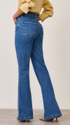 CALÇA JEANS FLARE COM FRISO
