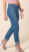 CALÇA JEANS MOM CLARA BOLSO QUADRADO