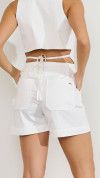 SHORT ALFAIATARIA OFF WHITE COM CINTO