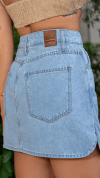 SAIA SHORT JEANS CLARO BARRA ARREDONDADA 
